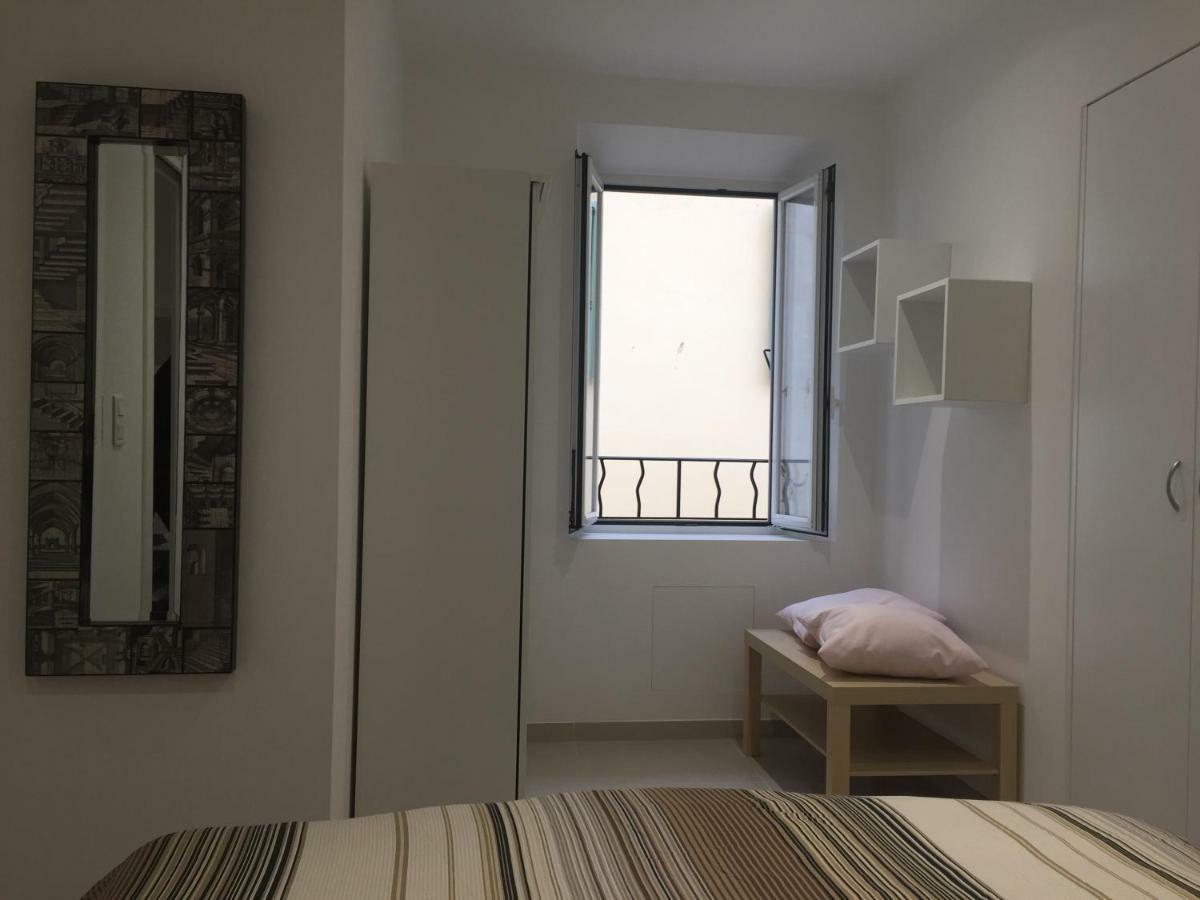 Menton 2 Pieces Climatise A Cote De La Plage Rue Palmaro Kültér fotó