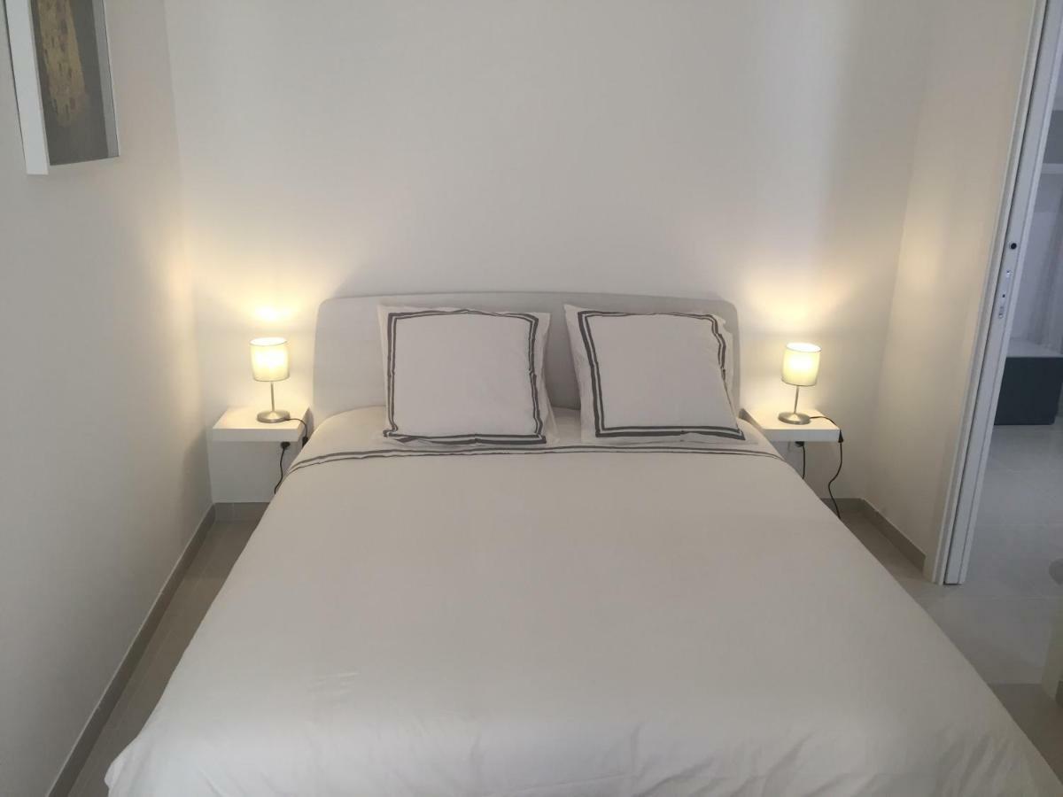 Menton 2 Pieces Climatise A Cote De La Plage Rue Palmaro Kültér fotó
